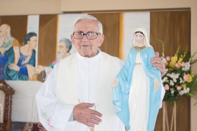 100 anos do Pe. Armando - “Tudo Passa, só Deus permanece!”